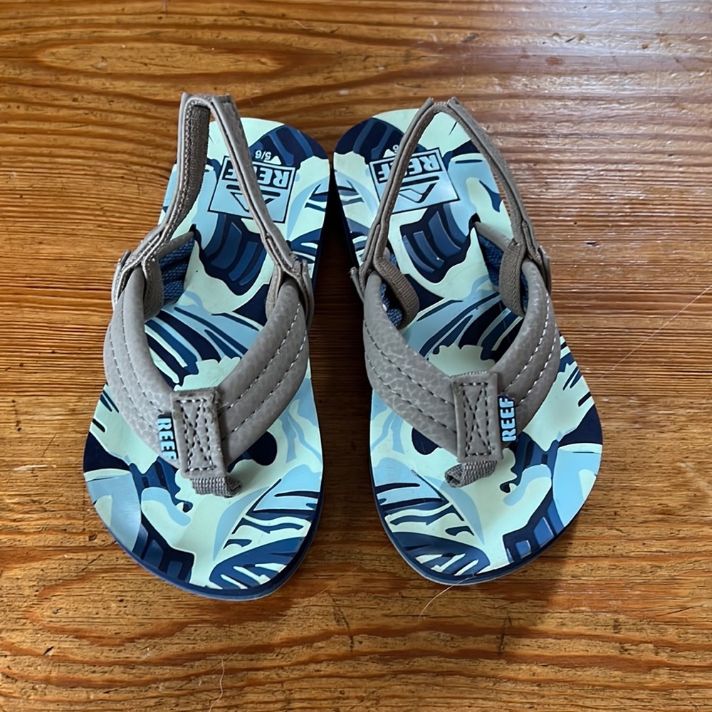 Like NEW Baby Reef Sandals with sling back